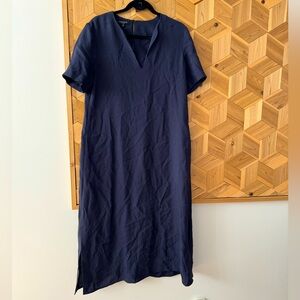 Navy Midi V dress